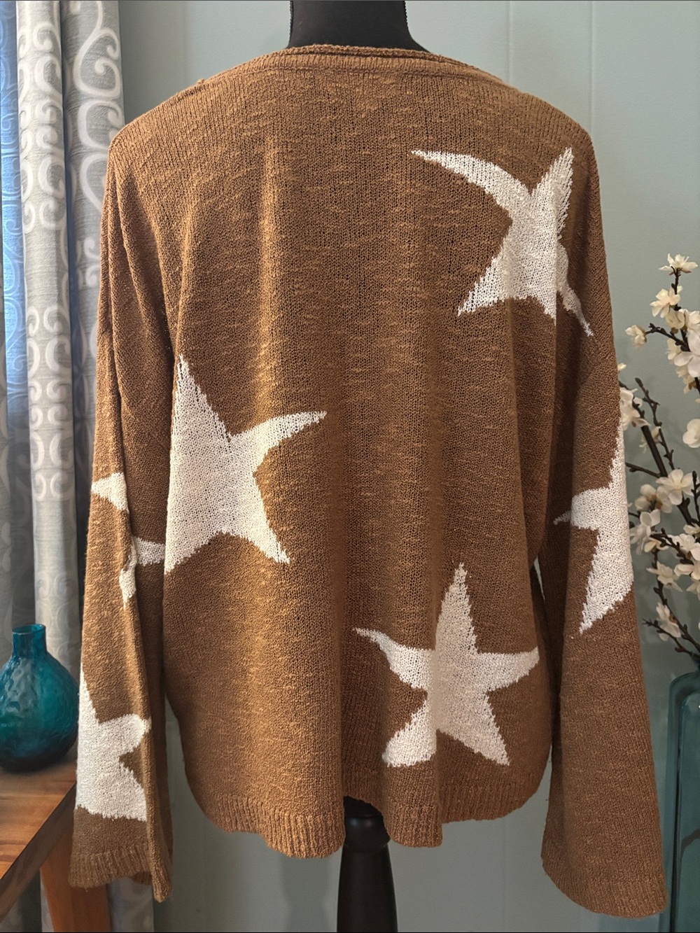 Promesa Stars Bell Sleeve Knit Beach Sweater - Picture 5 of 10